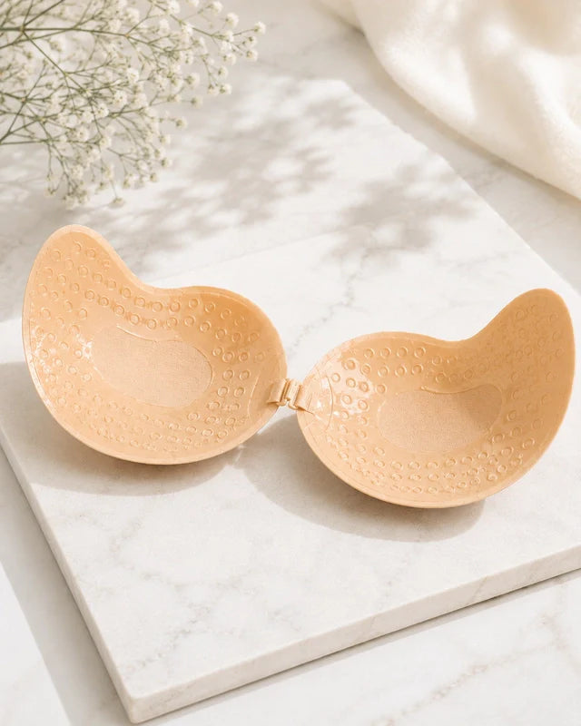 The Nuva bra pair with centre clasp